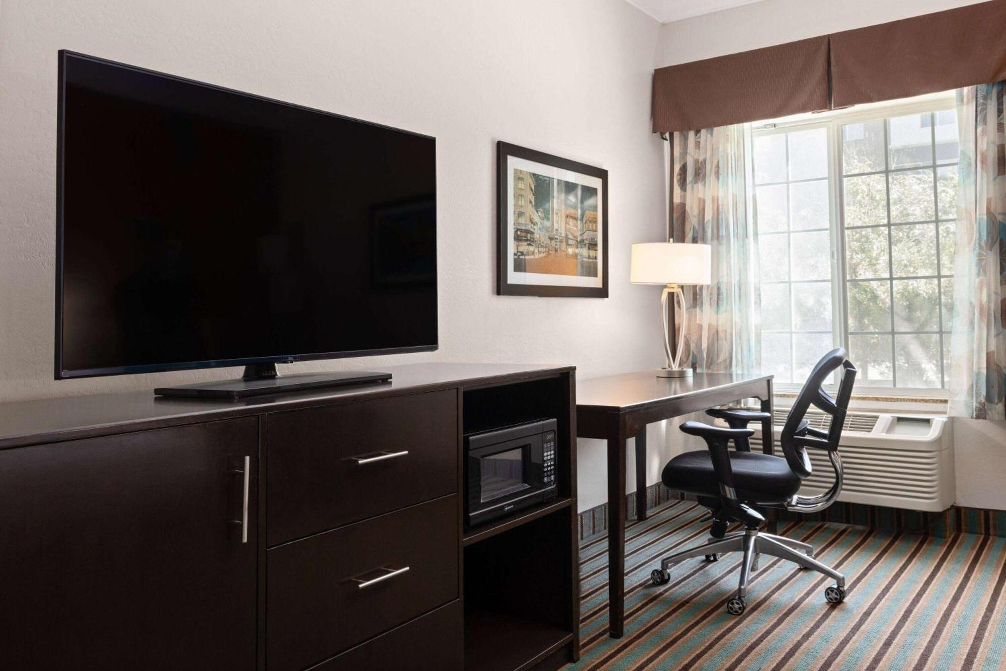 La Quinta By Wyndham Bakersfield North Hotel Luaran gambar