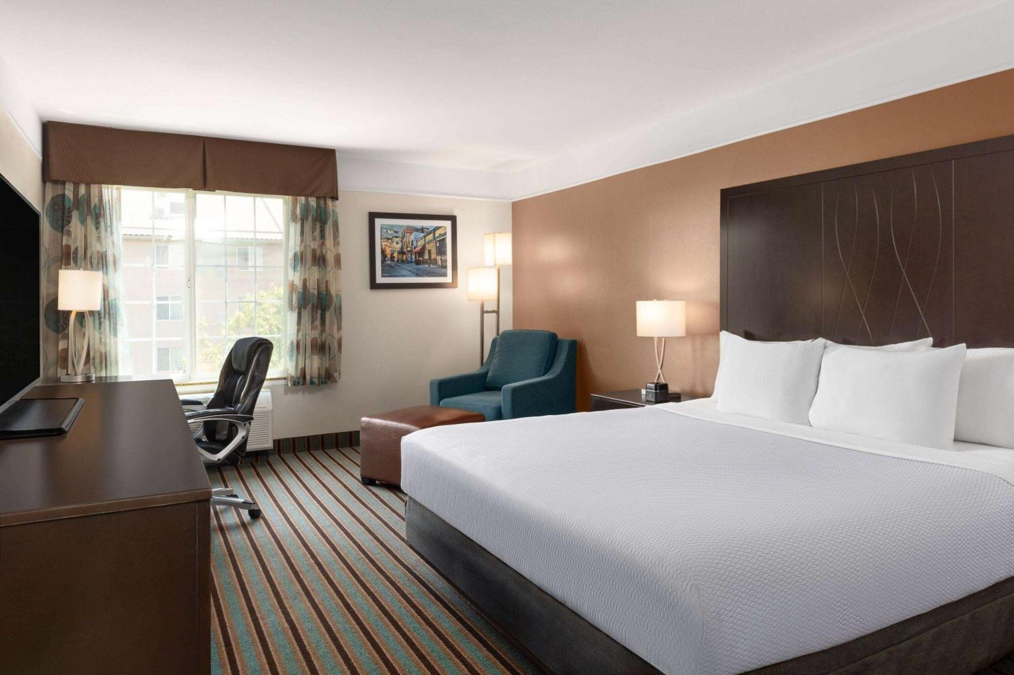 La Quinta By Wyndham Bakersfield North Hotel Luaran gambar